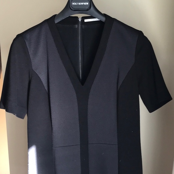 T Tahari Gorgeous Fitted Dress - Picture 2 of 12